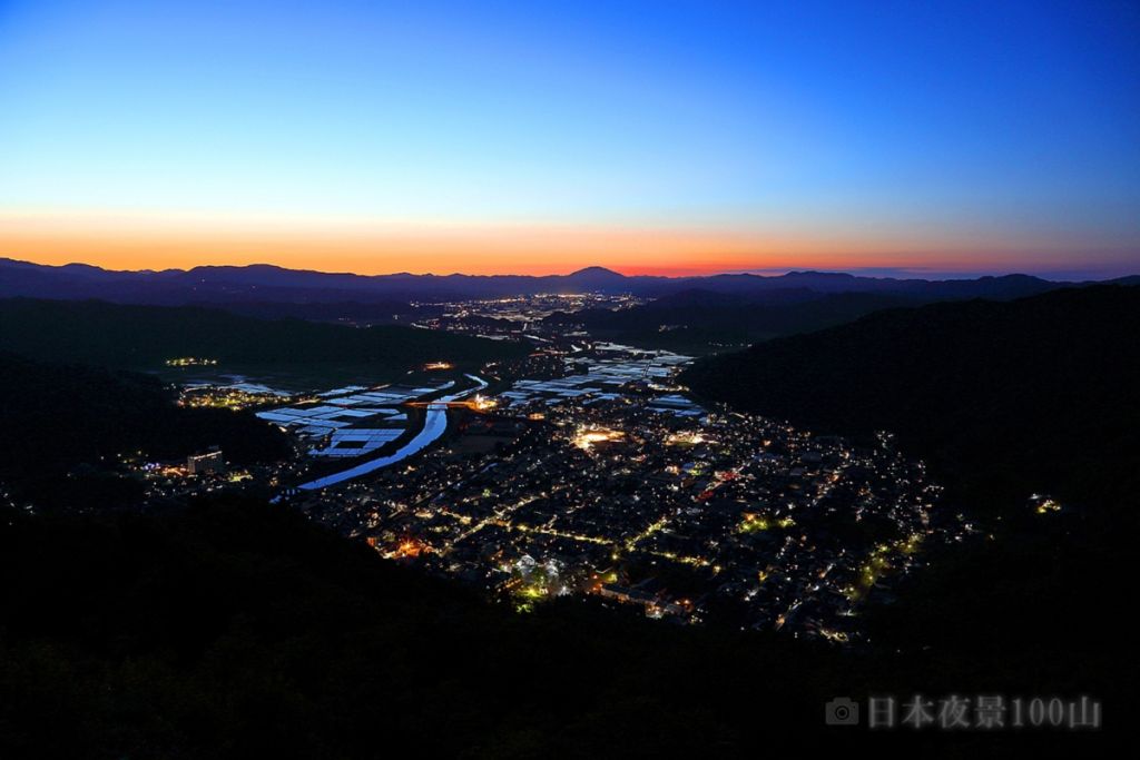 有子山城跡の山頂